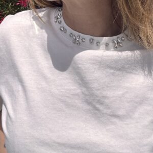 T-shirt blanc à strass